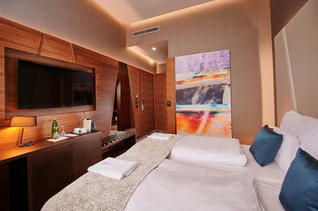 Artis Boutique Hotel Szombathely Esterno foto